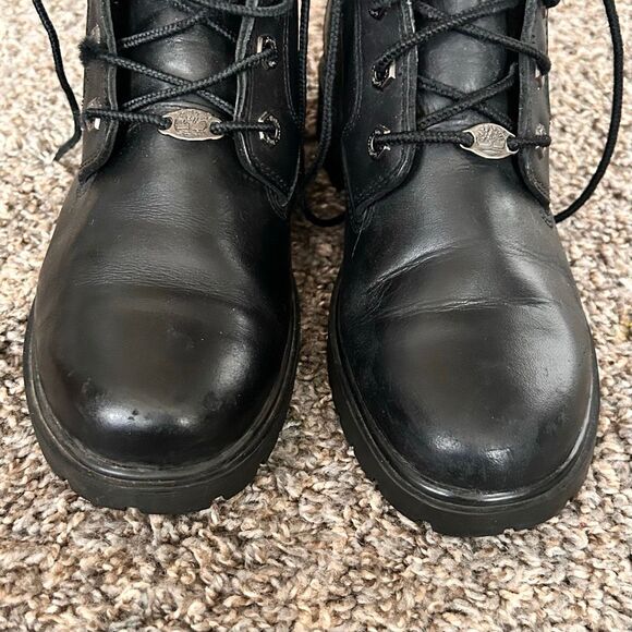 Timberland Women’s Black Boot Nellie Chukka 8.5 Short, Waterproof Preloved Good - Picture 6 of 10